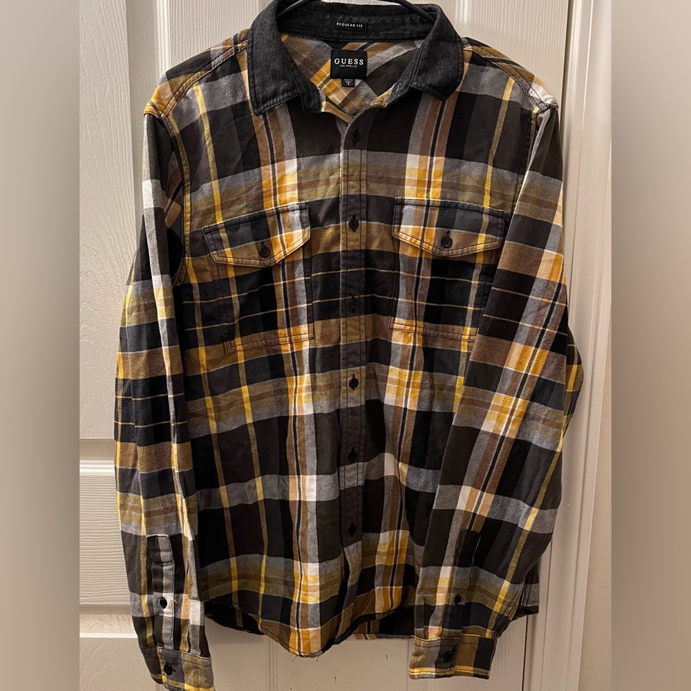5/$25Guess Yellow Black Plaid Flannel Button Down Regular Fit Shirt Men’s Size S